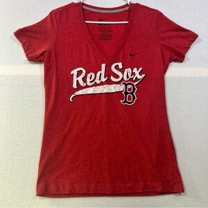 Boston Red Sox Women’s V Neck T-Shirt Red Nike Slim Fit Size Large L  Baseball